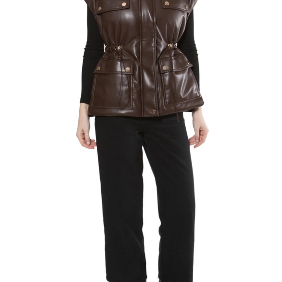 FAUX FUR Leather  PUFFER VEST! NEVER WORN! BEAUTIFUL COLOR - Picture 6 of 8